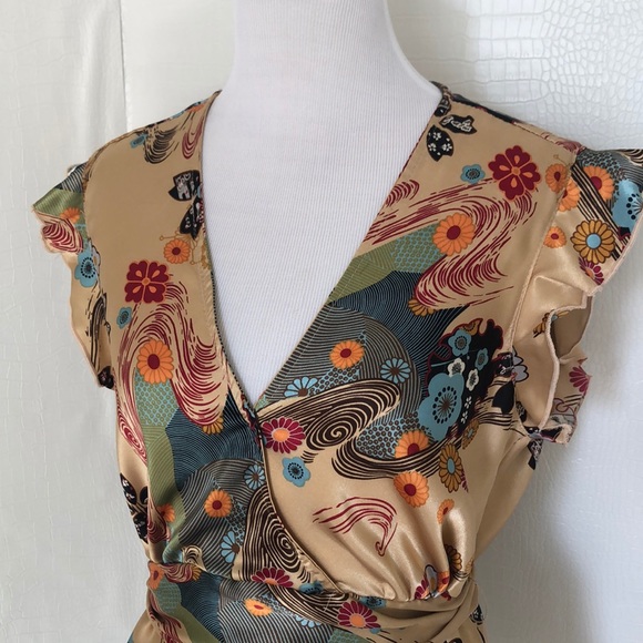 SATIN FLORAL TOP. - Picture 2 of 8